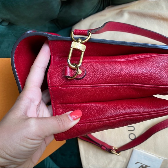 Authentic Louis Vuitton Métis red empreinte crossbody discontinued - Picture 13 of 13
